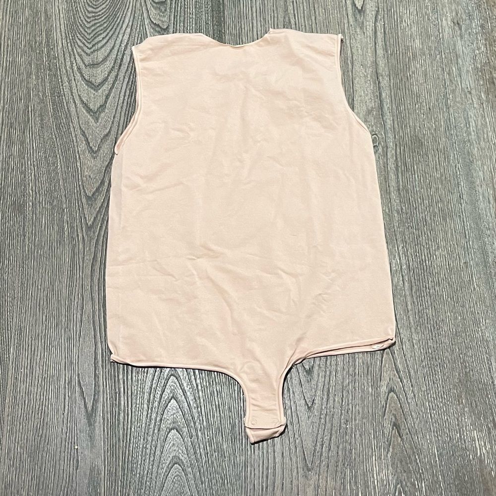 NWOT Essential Crew Neck Sleeveless Bodysuit Pullover Sleeveless Clay 2X/3X